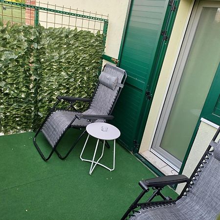 Guest House Slatki Snovi Книн Екстериор снимка