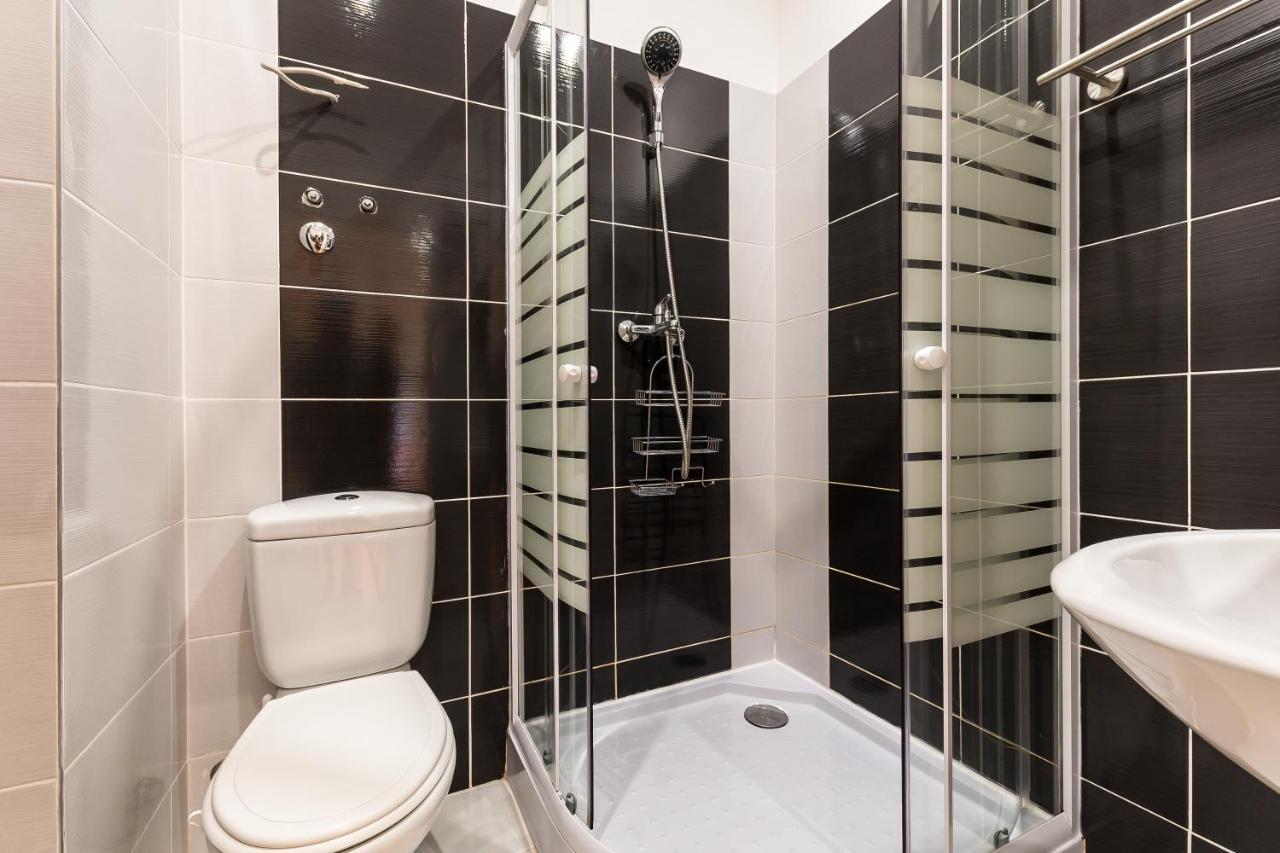 Guest House Slatki Snovi Книн Екстериор снимка