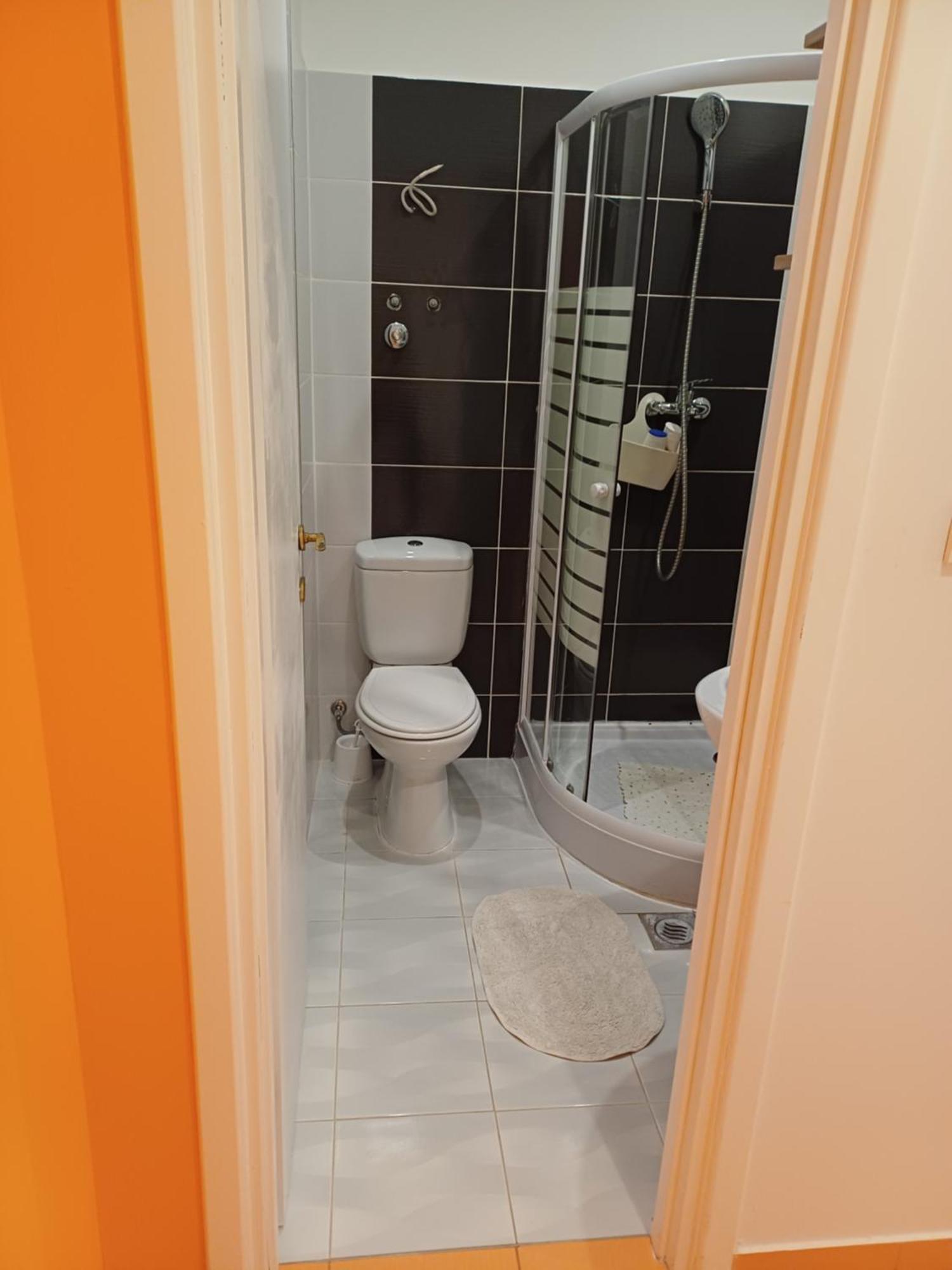 Guest House Slatki Snovi Книн Екстериор снимка